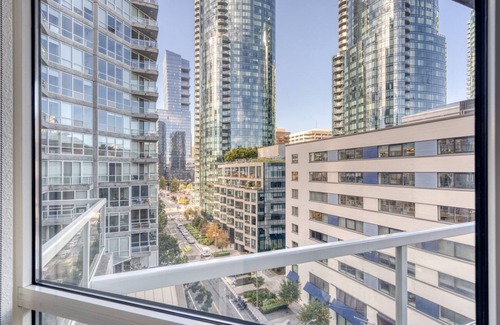 Rincon Hill Apartment | Airy Rincon Hill 1BR w/Gym & Lounge, walk to Embarcadero, by Blueground