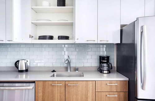 Downtown San Jose Apartment | Airy San Jose 1BR w/Pool, W/D & Gym, easy highway access, by Blueground