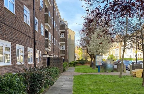 Stroud Green Apartment | AIRY, STYLISH FINSBURY PARK FLAT