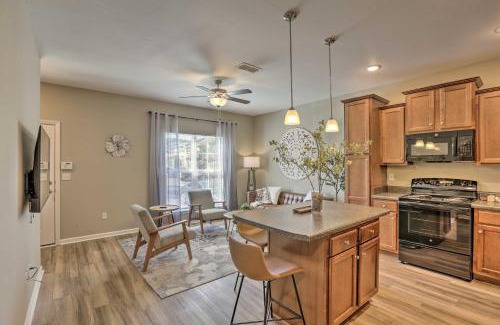 Tallahassee Apartment | Airy Tallahassee Condo about 5 Mi to Downtown!