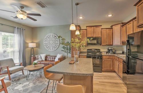 Tallahassee Apartment | Airy Tallahassee Condo about 5 Mi to Downtown!