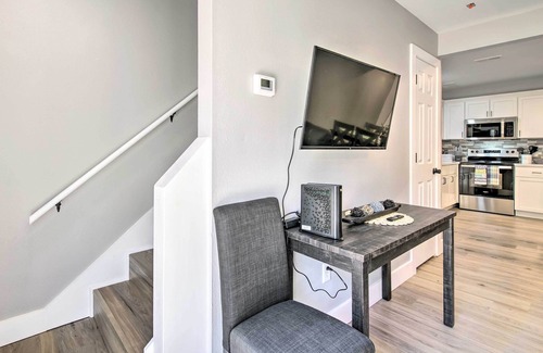 Kimberling City House | Airy Townhome: Close to Kayaking & Boating!