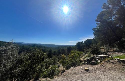 Aix-en-Provence House | Aix-en-Provence, Bastidon provençal plein cœur de la forêt avec vue unique