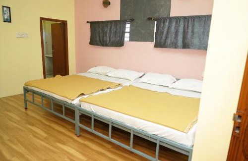 Coimbatore Hotel | AJ GrandInn