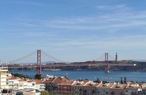 Linda-a-Velha Apartment | Ajuda Palace Inn Lisbon Apartments