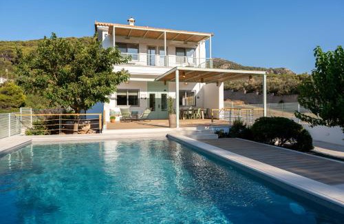 Vravrona Villa | AK-Green Villa near Athens Airport