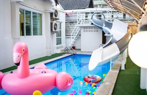 Central Pattaya Villa | AK Pool Villa Pattaya