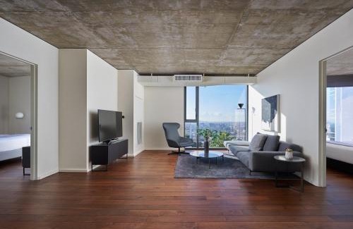 West Hollywood Apartment | AKA West Hollywood