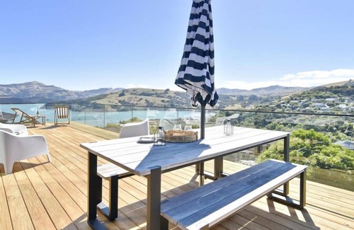 Akaroa Apartment | Akaroa Harbour View-Experience Tranquility in Newly Renovated 3-Bedroom Home