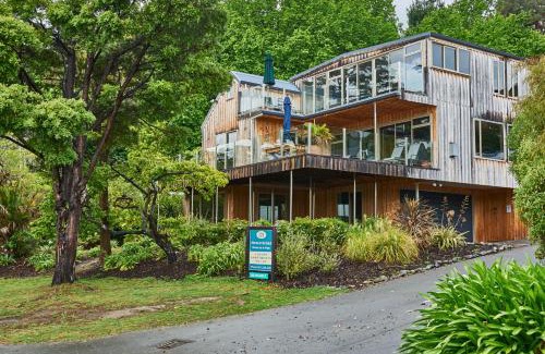 Akaroa Apartment | Akaroa on the Beach