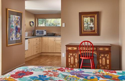 Akaroa Apartment | Akaroa on the Beach