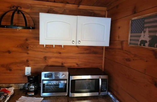 Errol Cabin | AKERS POND INN & CABINSn820 COLEBROOK ROADnERROL NH 03579n 603.482.3471