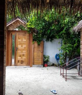 Thulusdhoo Island House | Akiri Surf Retreat