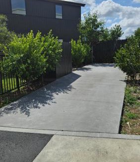 Mangere House | AKL Air port 6 km, free car park, spacious & Bright