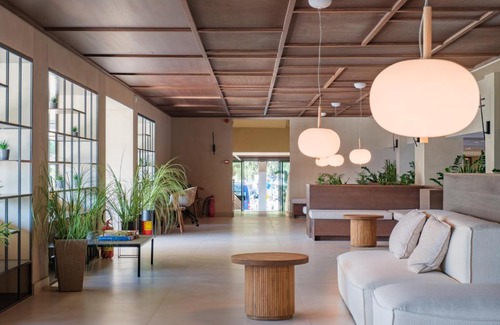 Lakones Hotel | Akrotiri Beach Resort Hotel - Adult Friendly