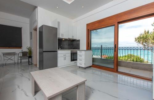 Haniotis Apartment | Akti Hanioti Villa 1