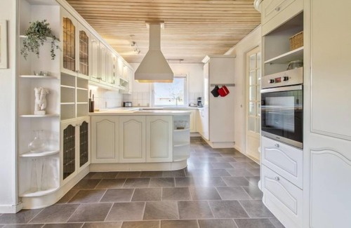 Hojer House | "Aku" - 24km from the sea by Interhome
