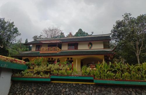 Megamendung Resort | Akuja glamping room resto by VIBHM