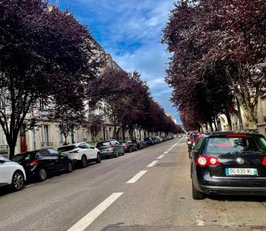 Poincare - Foch - Anatole France - Croix de Bourgogne Apartment | Akwaba Nancy