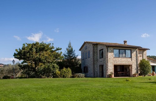 Piedicolle Villa | Al boschetto, Luxury pool Villa in Umbria, SPA, outdoor space, garden, pizzaoven