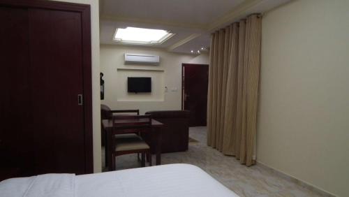 Al Ghubrah Ash Shamaliyyah Apartment | Al Ferdous Hotel Apartments