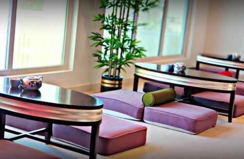 Seeb Hotel | Al Hail Waves Hotel Managed By Centara