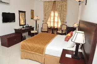 Al Ghubrah Ash Shamaliyyah Hotel | Al Maha Int Hotel Oman