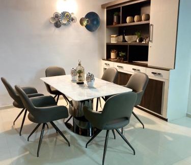 Bhatkal Apartment | AL-MANAL 203 Luxury Suite Rooms 3BHK