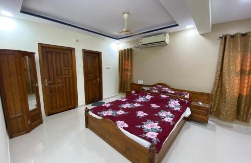 Bhatkal Apartment | AL-MANAL 401 Deluxe Suite Rooms 3BHK