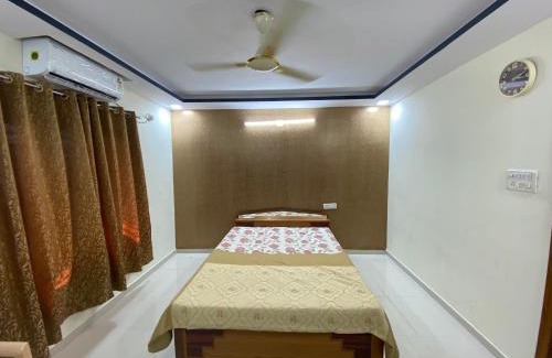 Bhatkal Apartment | AL-MANAL 401 Deluxe Suite Rooms 3BHK
