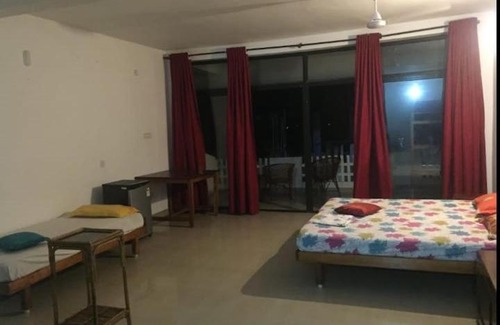 Kovalam Bed & Breakfast | Al Packbag premium beach hotel light house kovalam