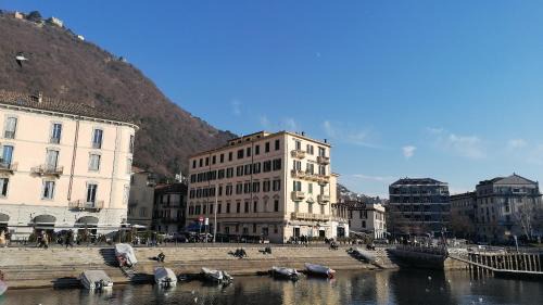 Como Bed & Breakfast | Al Porticciolo di Sant'Agostino