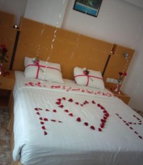 Al Ghubrah Ash Shamaliyyah Hotel | Al Reef Hotel