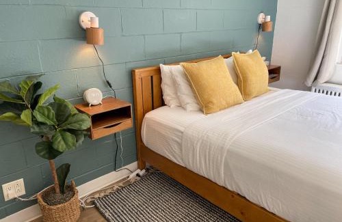 Michigan City Hotel | Al & Sally's Motel