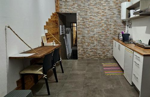 Ponta Delgada Apartment | AL - Studio to Travelers