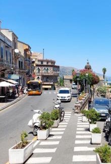 Taormina Apartment | Al Teatro Antico Rooms & House