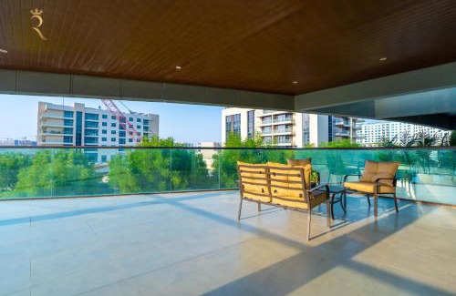 Al Raha Beach Apartment | Al Vera Elegant 2BR Apartment Private Balcony