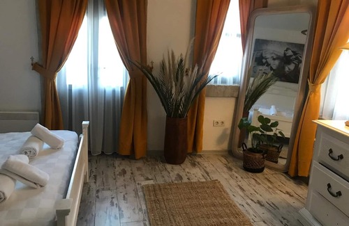 Hacımemis Bed & Breakfast | Alaçatı Flaneur