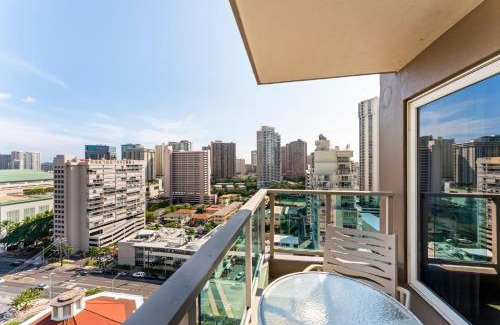 Ala Moana Apartment | Ala Moana Hotel 1 bedroom sleeps 4 with King bed