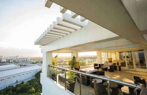 Muntinlupa Apartment | Alabang Staycation by Janet