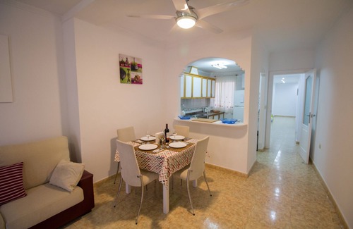 Santa Pola Condo | Alacant Home: Modern flat 200 meters away from the beach