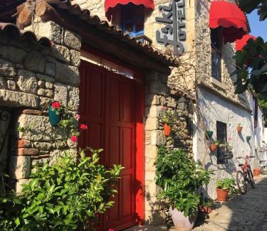 Tokoglu House | Alacati Eski Ev Hotel