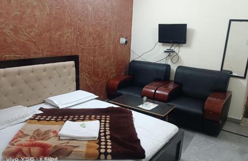 Pauri Hotel | Alakananda inn