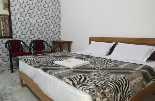 Pauri Hotel | Alakananda inn