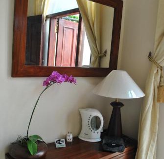 Sleman House | Alamanda Family Villas, Pool & Local Tours