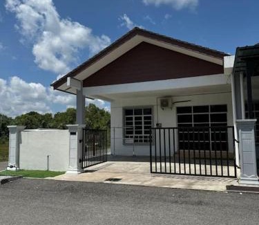 Kuala Berang House | Alami Homestay Kuala Berang
