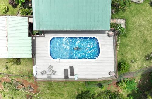 Otumai Hostel | ALAROOTS Maison Piscine MOOREA