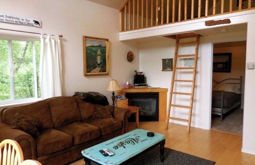 Wasilla Cabin | Alaska Creekside Cabins
