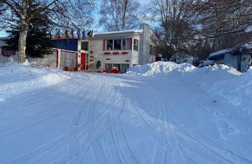 Rogers Park Bed & Breakfast | Alaska European Bed & Breakfast