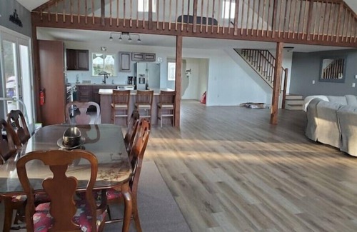 Cohoe House | Alaska Homestead Retreat on Kasilof River 3BR/2BA